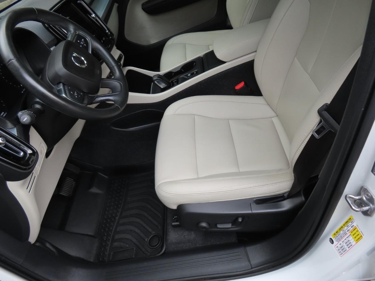 Volvo XC40 T5 Momentum AWD 2021