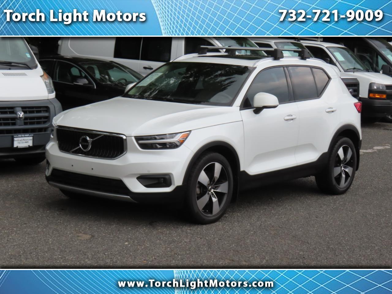 2021 Volvo XC40 T5 Momentum AWD