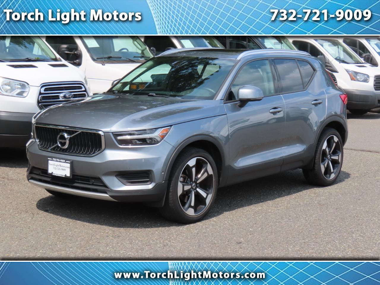 2019 Volvo XC40 T4 Momentum