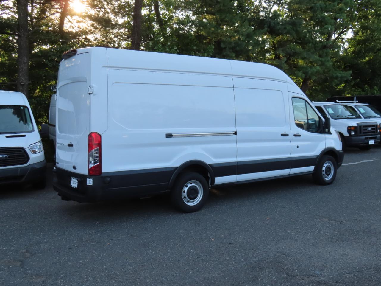 Ford Transit 350 Van High Roof w/Sliding Pass. 148-in. WB EL 2018