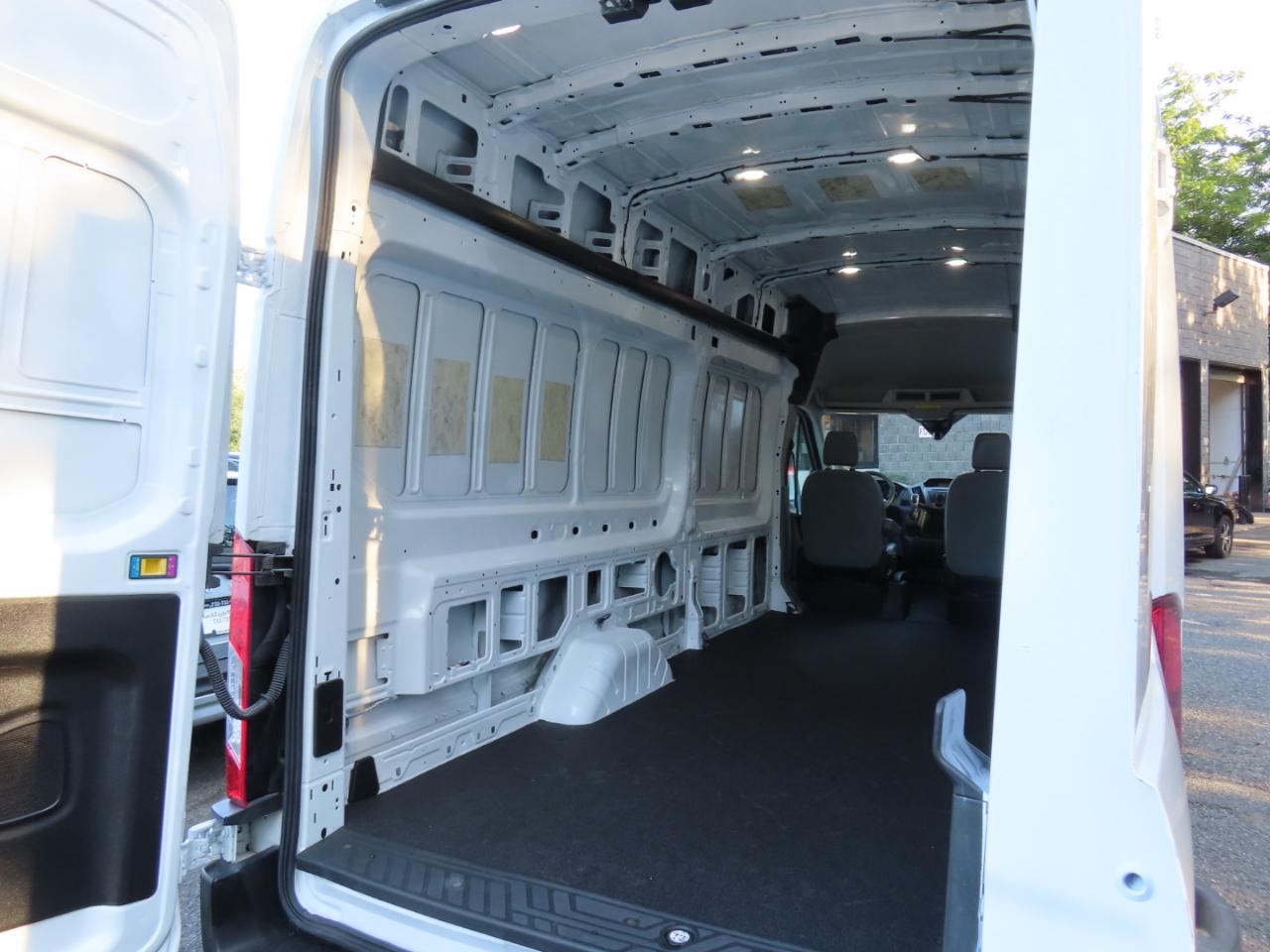 Ford Transit 350 Van High Roof w/Sliding Pass. 148-in. WB EL 2018
