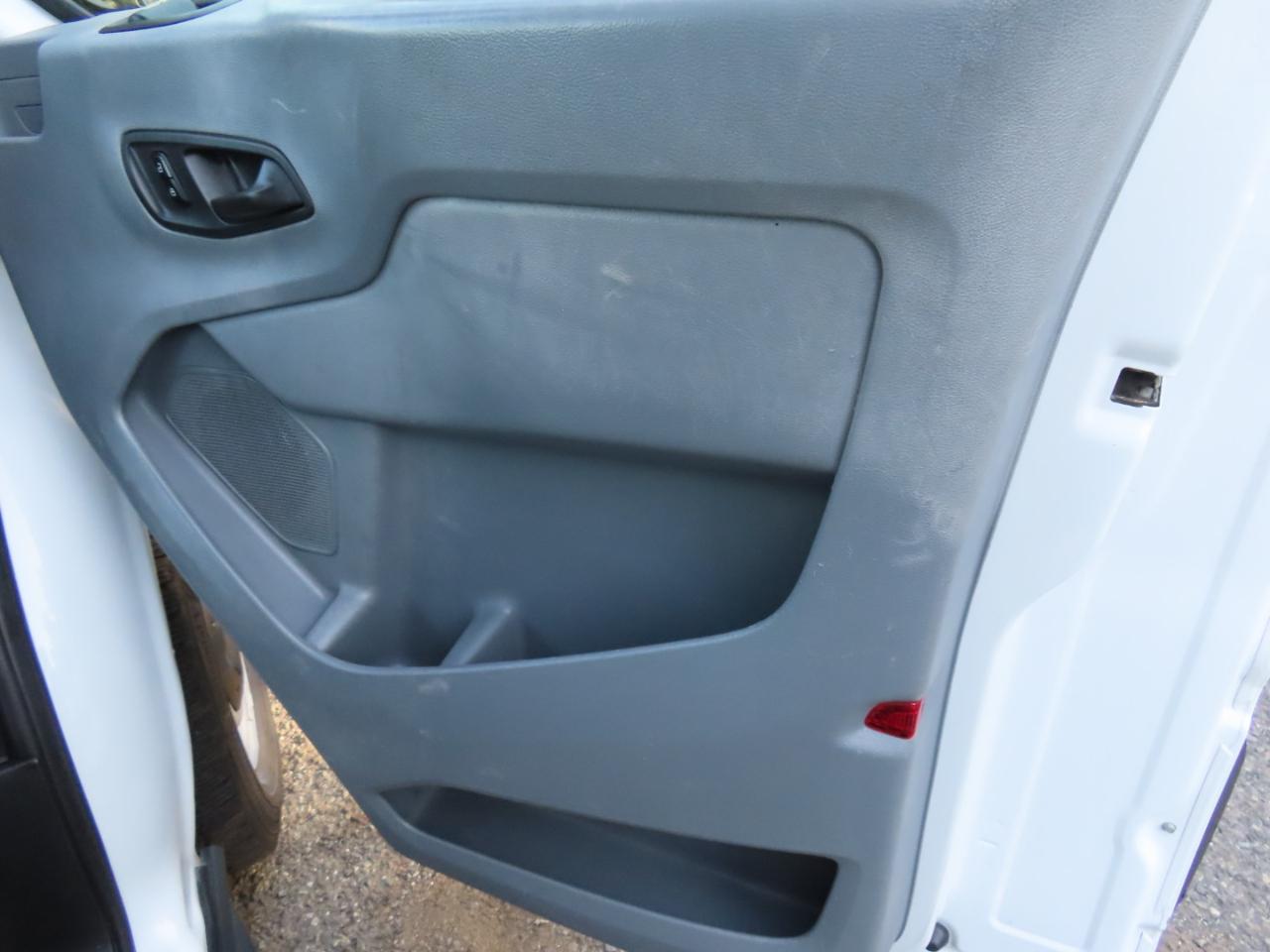 Ford Transit 350 Van High Roof w/Sliding Pass. 148-in. WB EL 2018