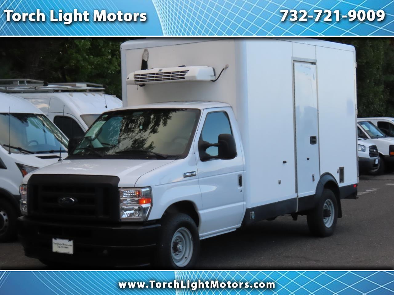 2023 Ford Econoline E-350 Super Duty