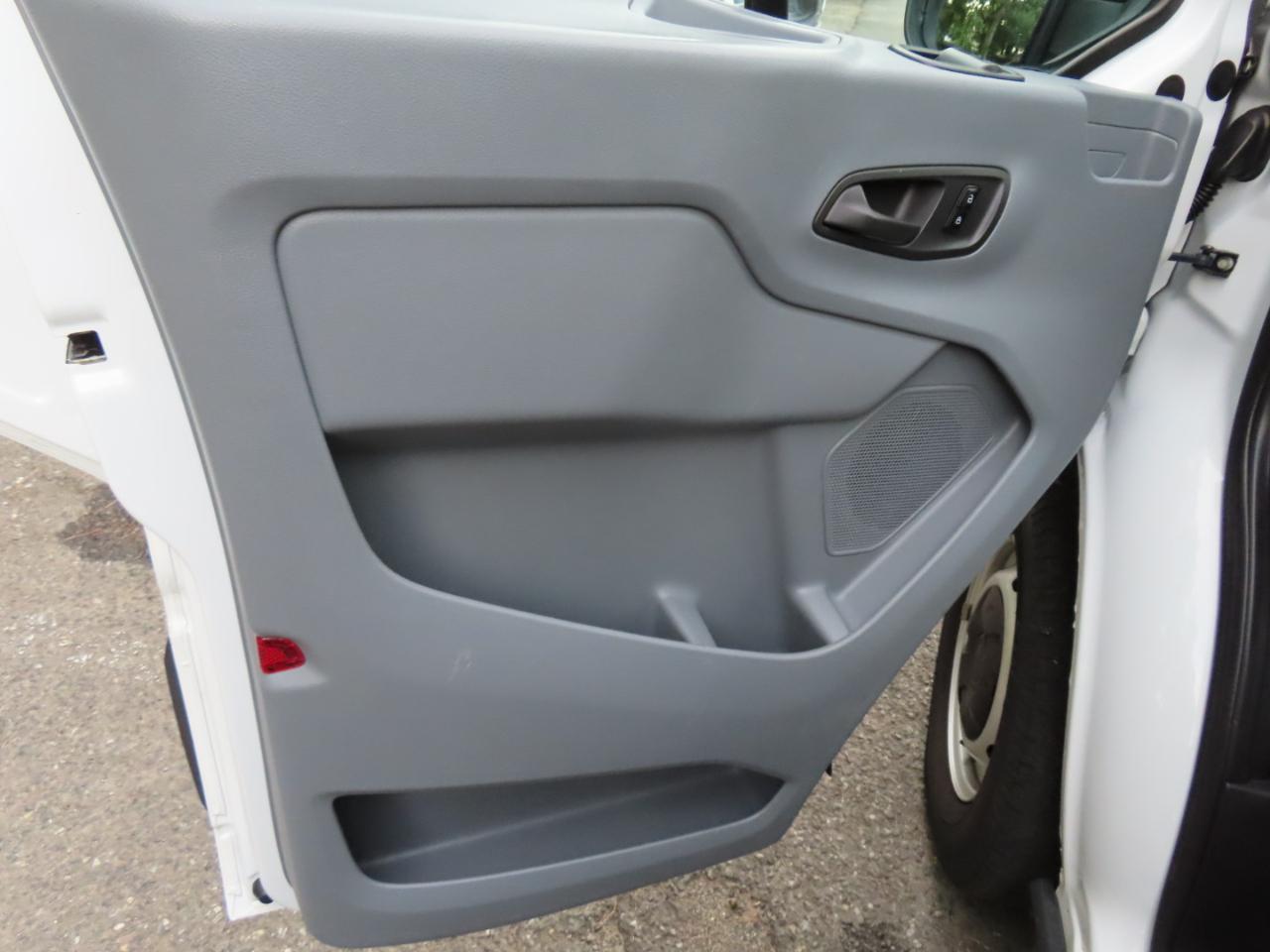 Ford Transit 250 Van Low Roof 60/40 Pass.130-in. WB 2019