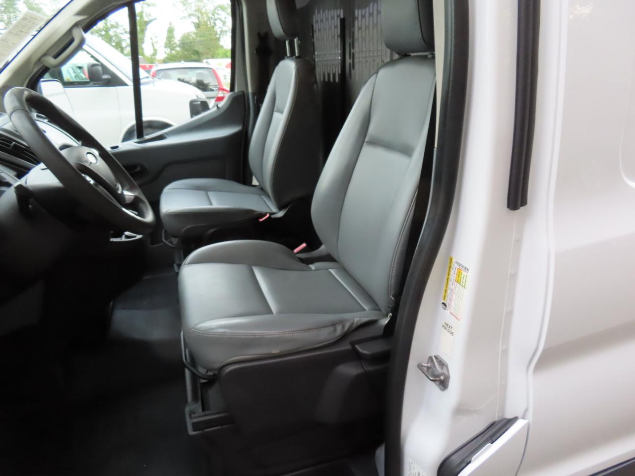 Ford Transit 250 Van Low Roof 60/40 Pass.130-in. WB 2019