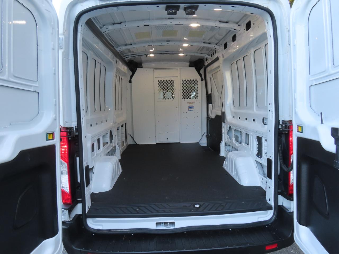 Ford Transit 250 Van Med. Roof w/Sliding Pass. 148-in. WB 2021