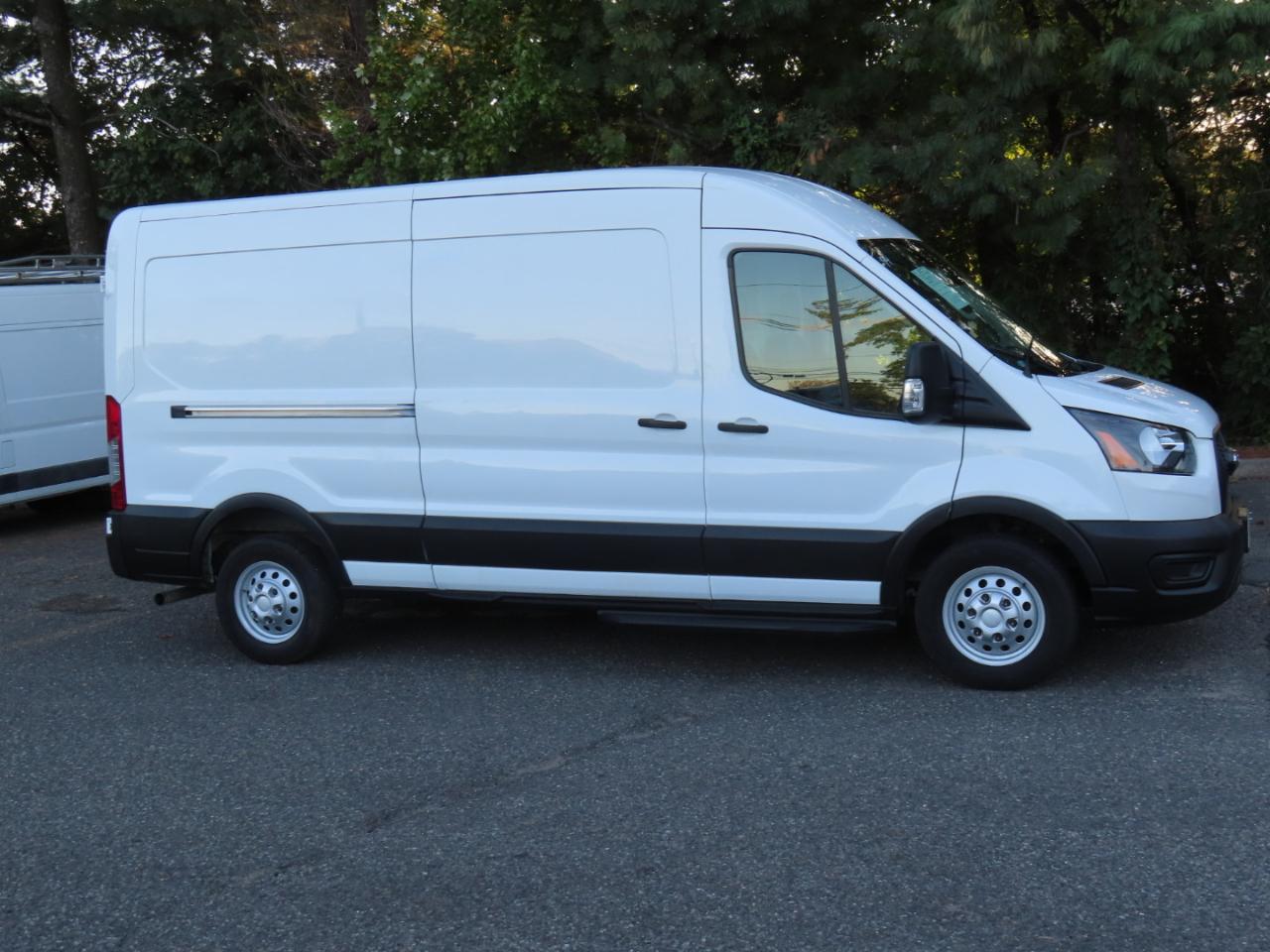 Ford Transit 250 Van Med. Roof w/Sliding Pass. 148-in. WB 2021