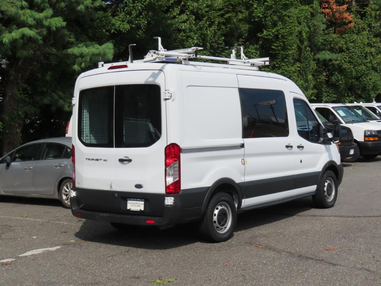 Ford Transit 150 Van Med. Roof w/Sliding Pass. 130-in. WB 2017