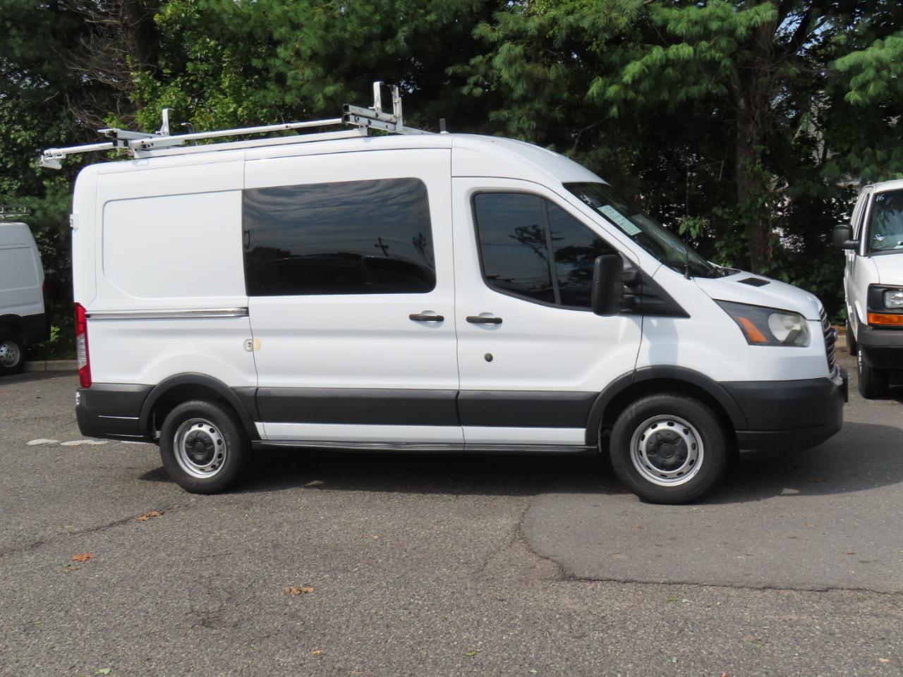 Ford Transit 150 Van Med. Roof w/Sliding Pass. 130-in. WB 2017