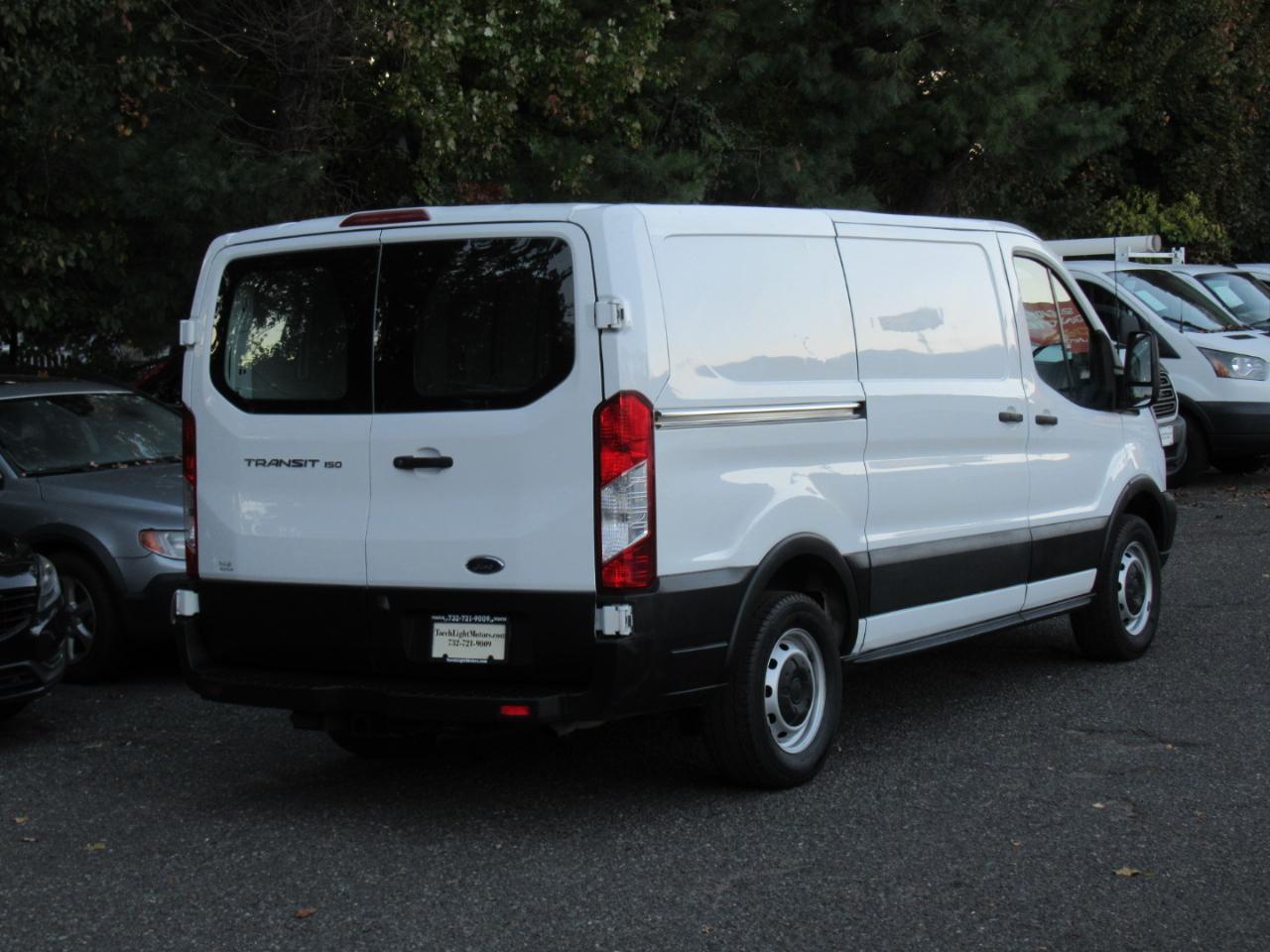 Ford Transit 150 Van Low Roof w/Sliding Pass. 130-in. WB 2019