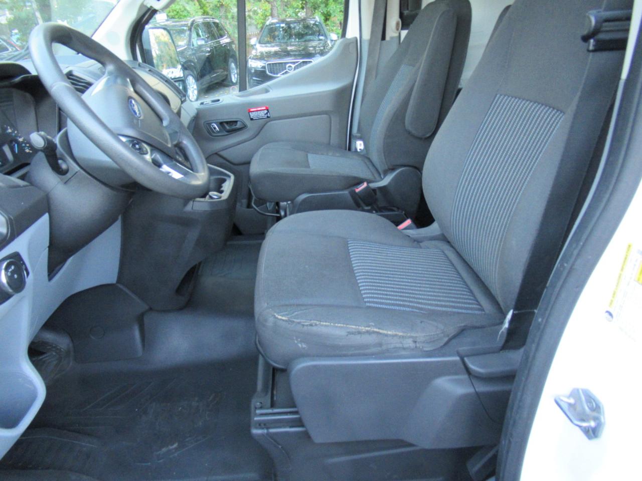 Ford Transit 150 Van Low Roof w/Sliding Pass. 130-in. WB 2019