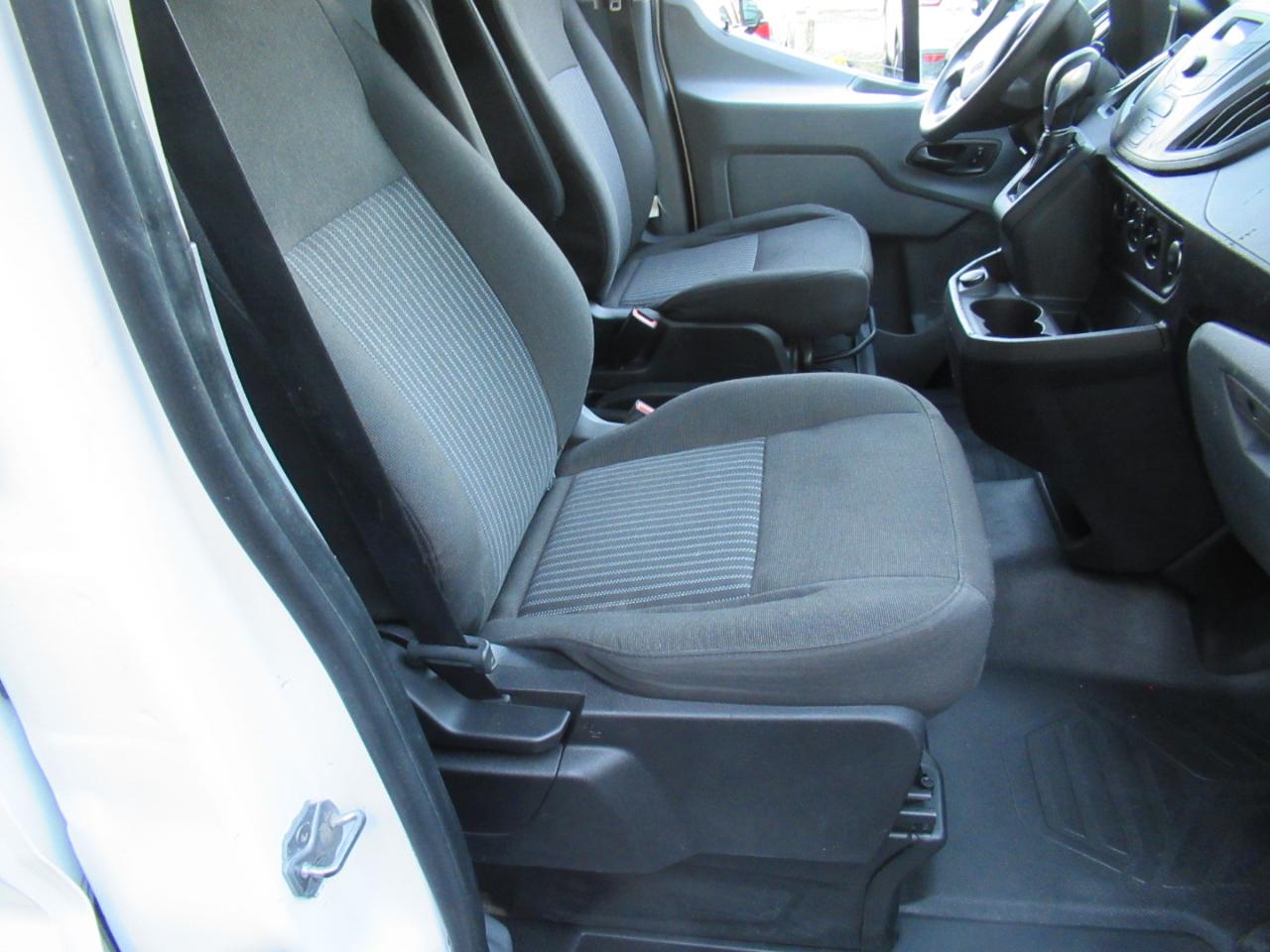 Ford Transit 150 Van Low Roof w/Sliding Pass. 130-in. WB 2019