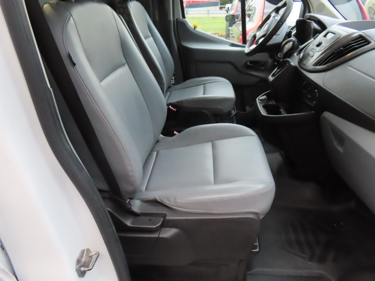 Ford Transit 250 Van Med. Roof w/Sliding Pass. 148-in. WB 2017