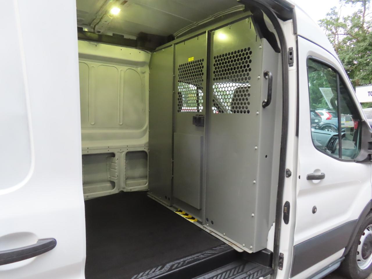 Ford Transit 250 Van Med. Roof w/Sliding Pass. 148-in. WB 2017