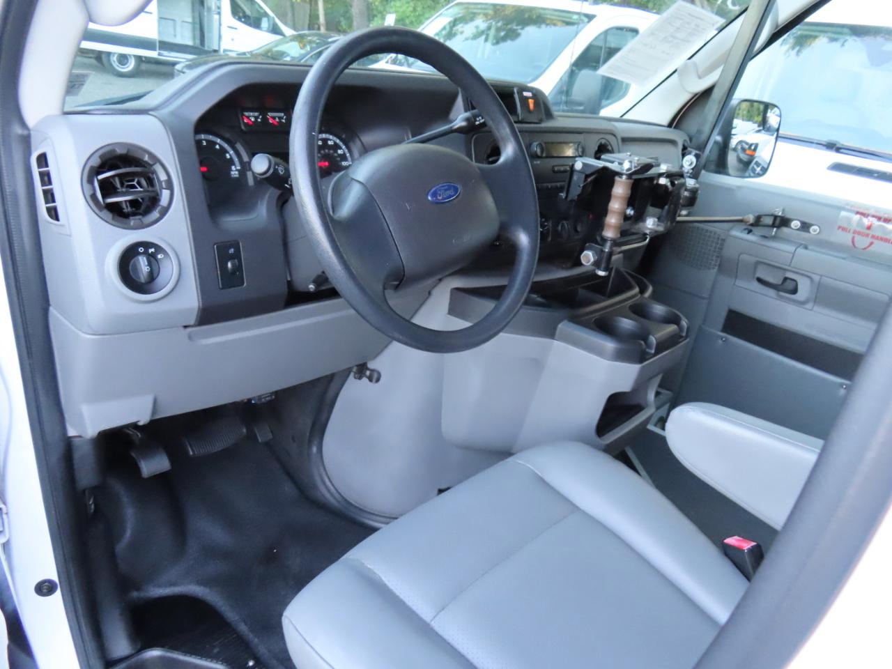 Ford Econoline E-150 2013