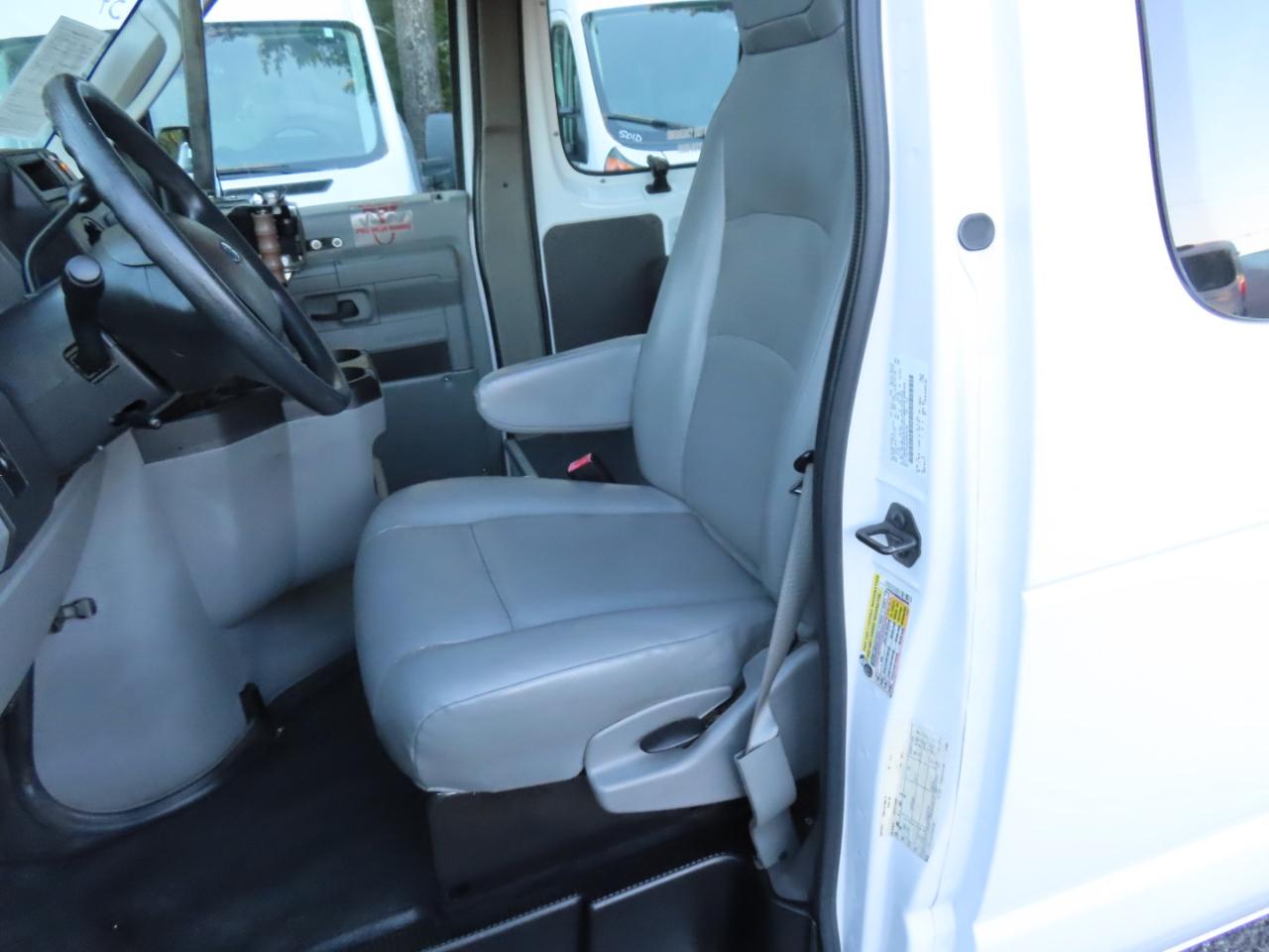 Ford Econoline E-150 2013