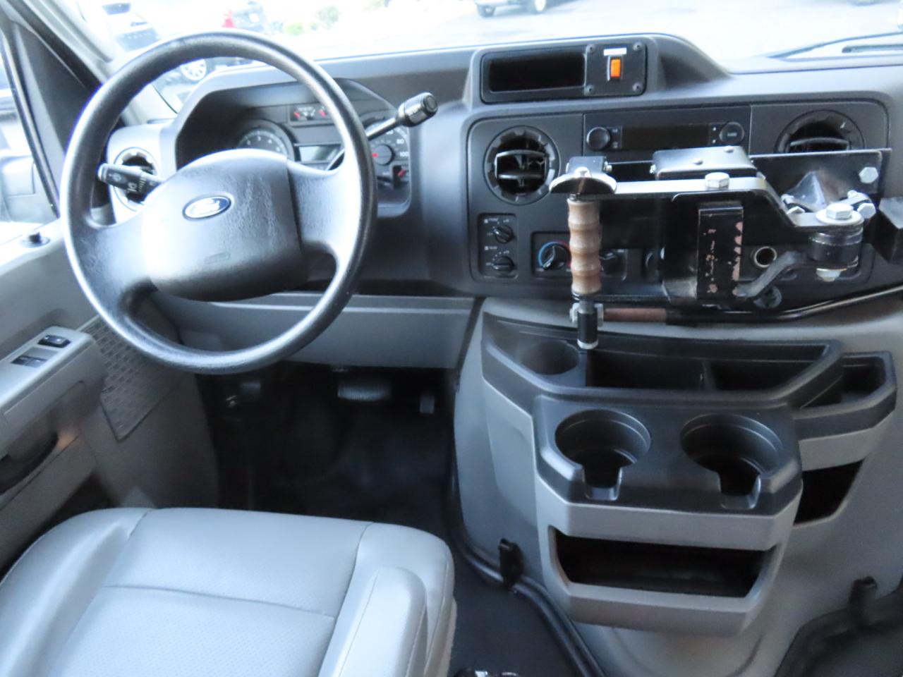 Ford Econoline E-150 2013