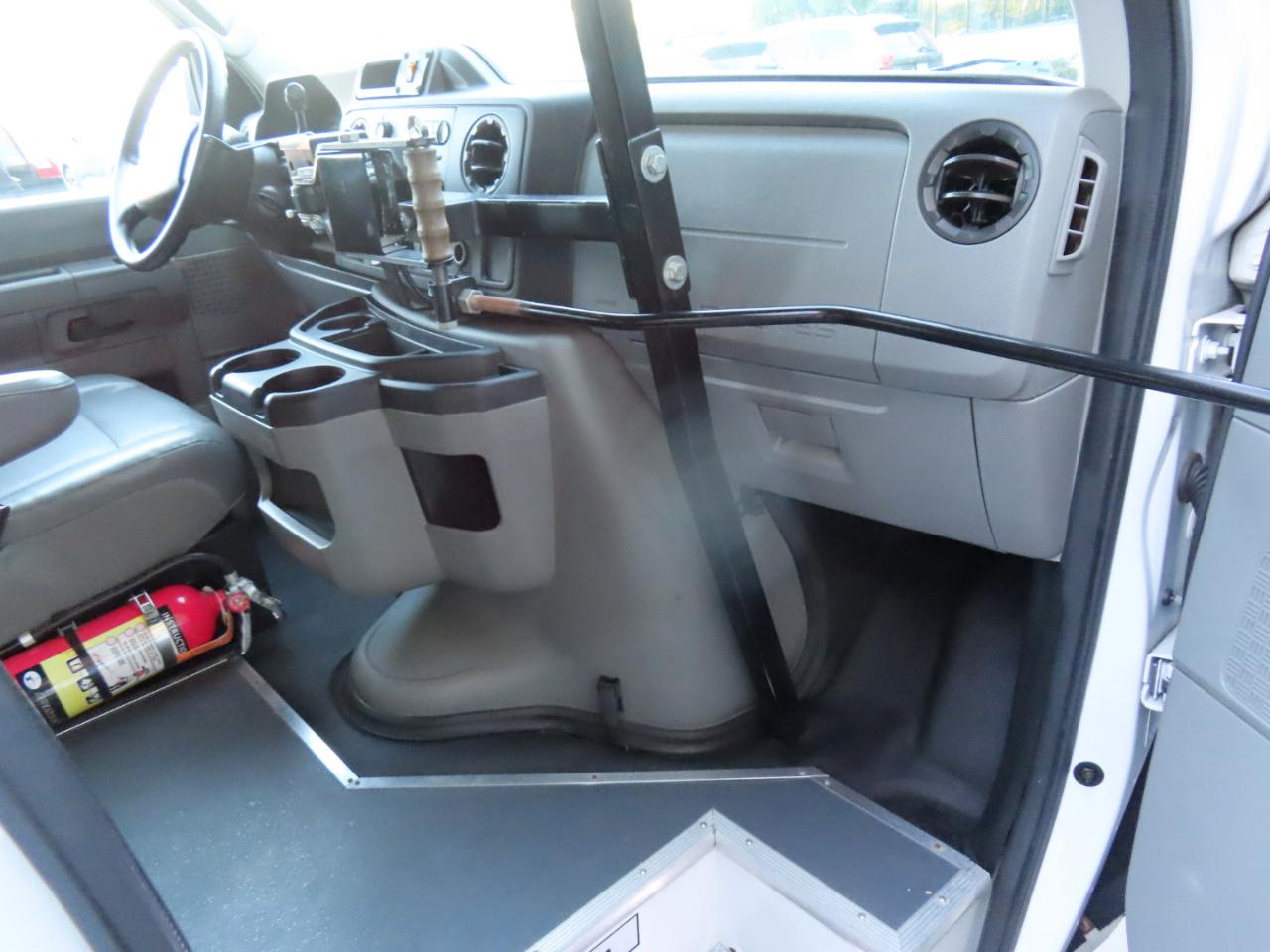 Ford Econoline E-150 2013