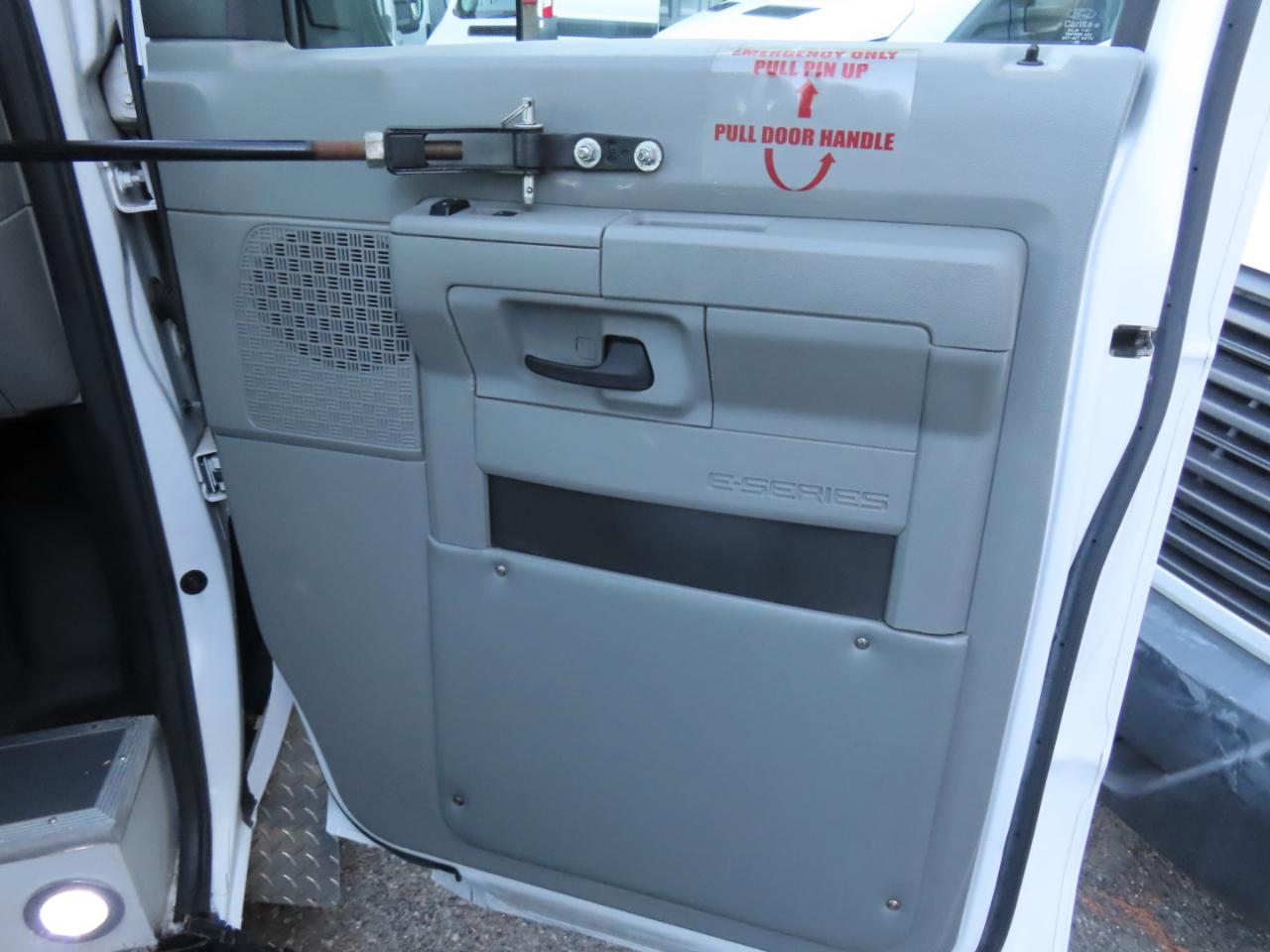 Ford Econoline E-150 2013