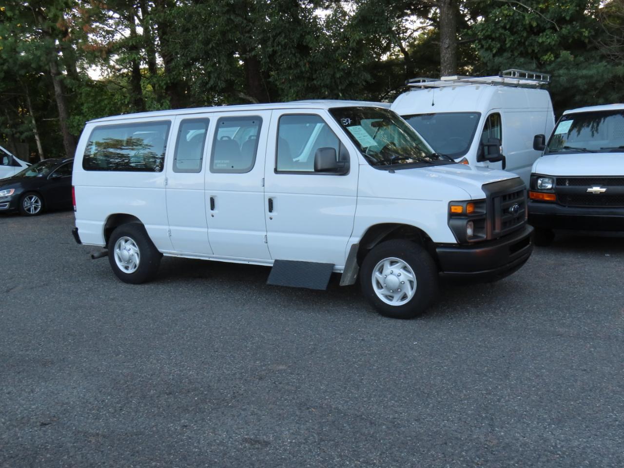 Ford Econoline E-150 2013