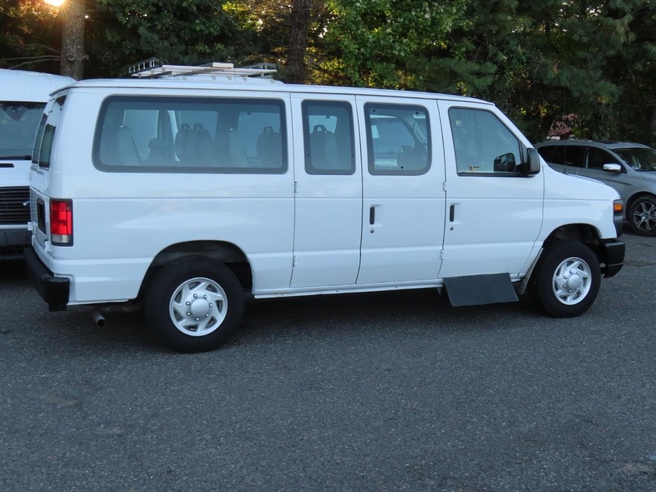 Ford Econoline E-150 2013