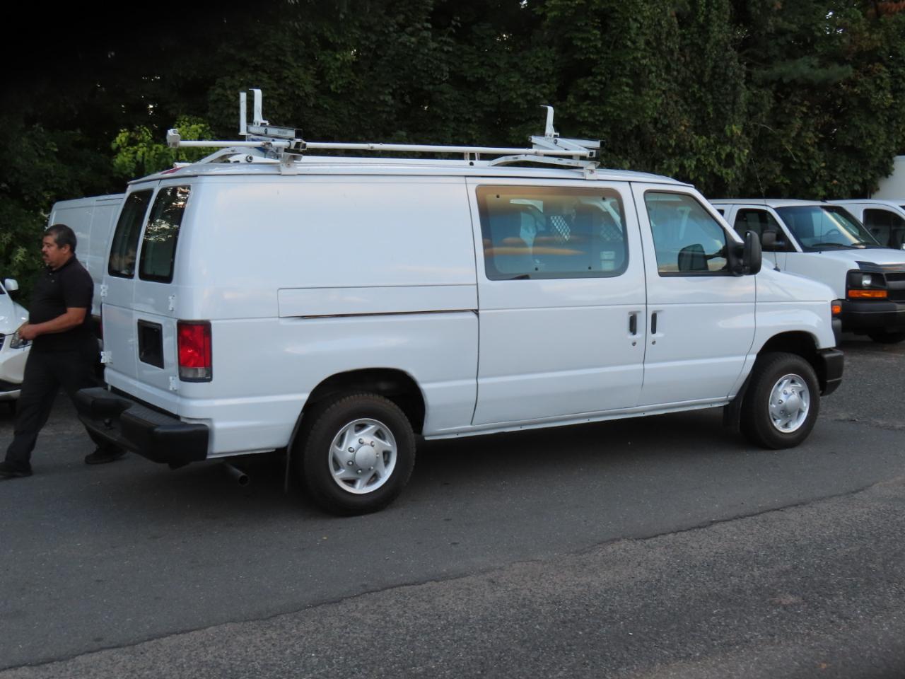 Ford Econoline E-150 2014