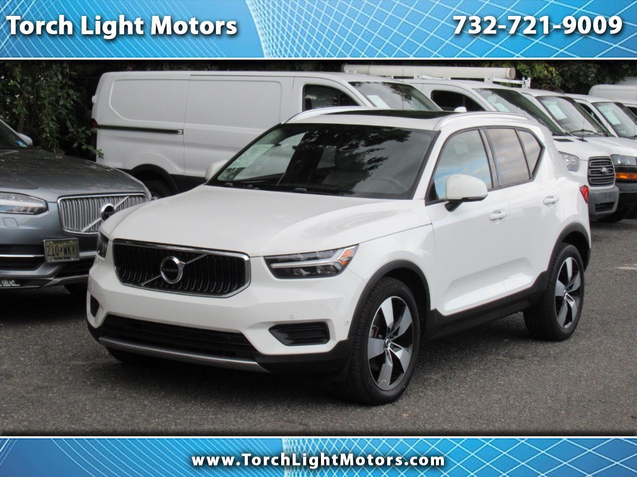 2019 Volvo XC40 T5 Momentum AWD