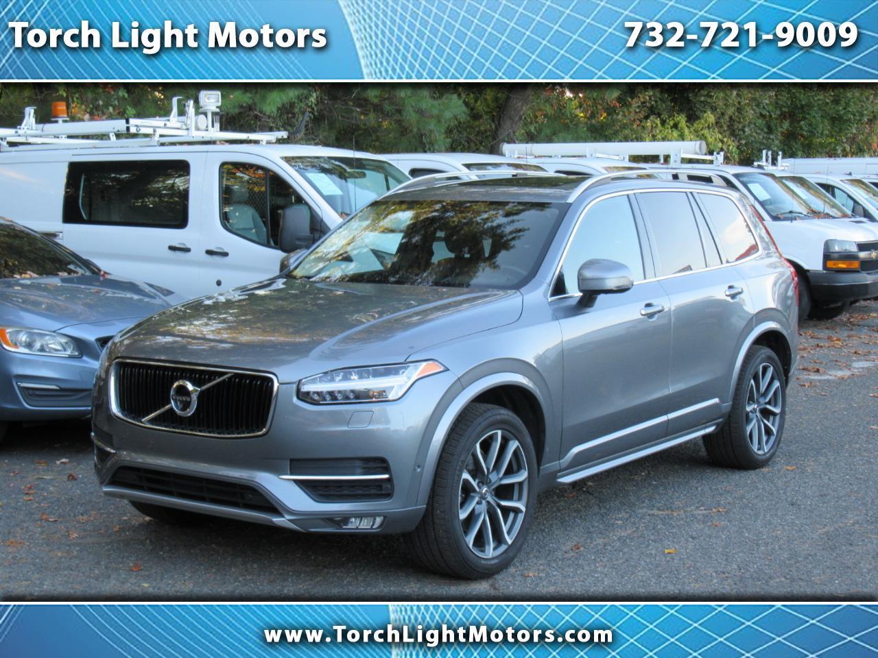 2017 Volvo XC90 T6 Momentum AWD