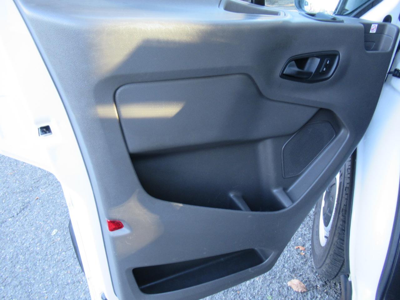 Ford Transit 150 Van Low Roof w/Sliding Pass. 130-in. WB 2020