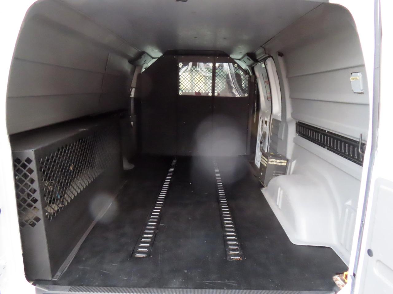 Ford Econoline E-150 2012