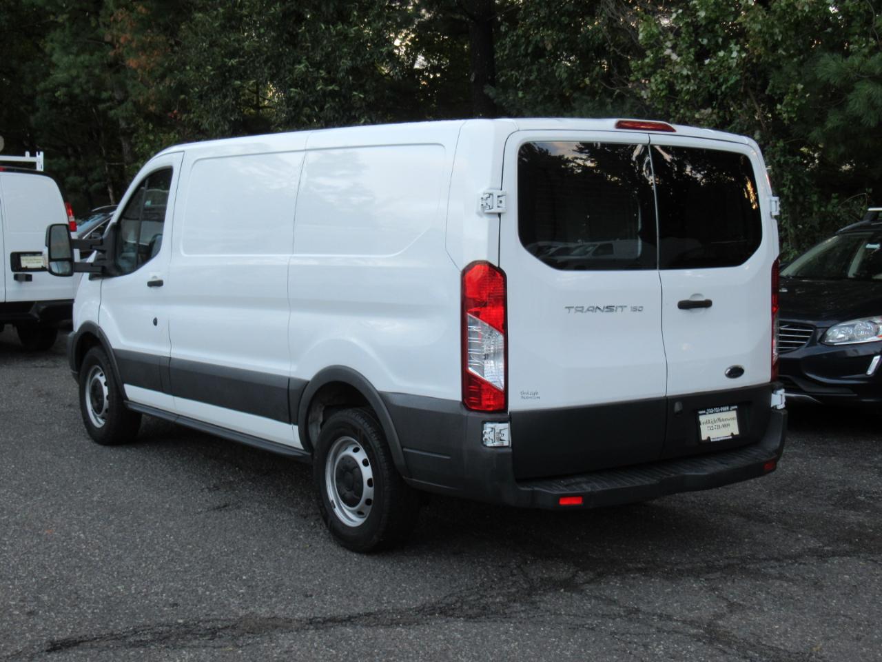 Ford Transit 150 Van Low Roof 60/40 Pass. 130-in. WB 2018