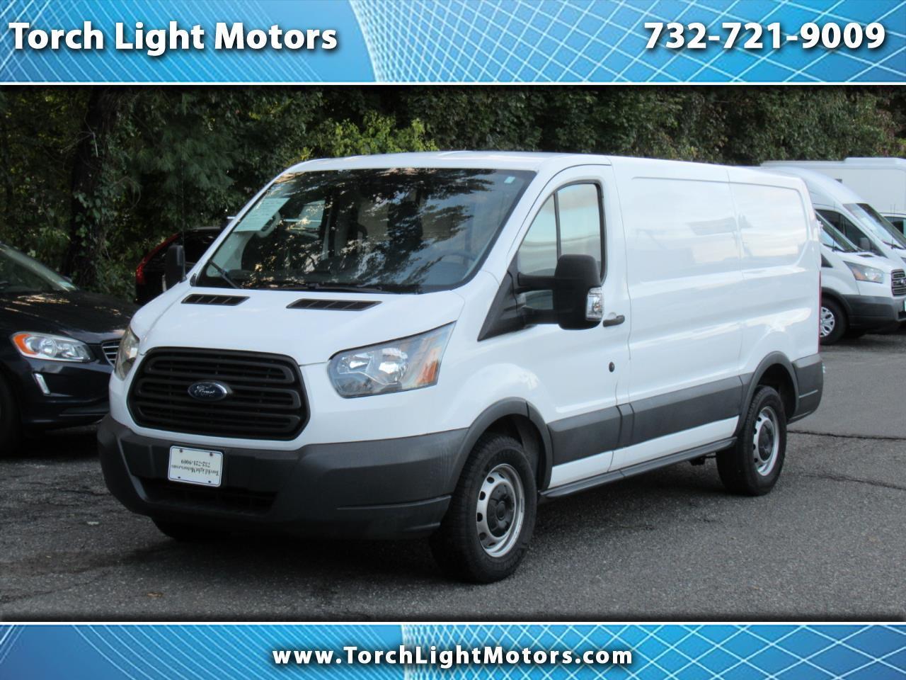 Ford Transit 150 Van Low Roof 60/40 Pass. 130-in. WB 2018