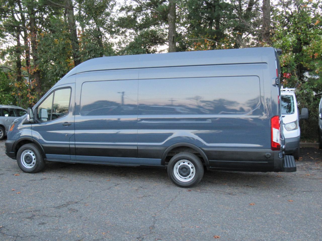 Ford Transit 250 Van High Roof w/Sliding Pass. 148-in. WB EL 2020
