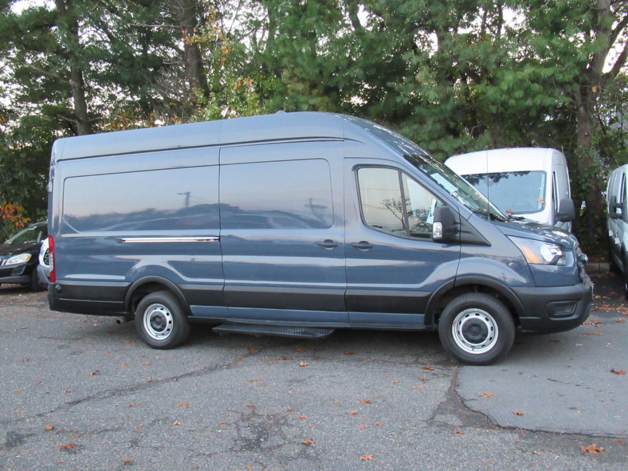 Ford Transit 250 Van High Roof w/Sliding Pass. 148-in. WB EL 2020