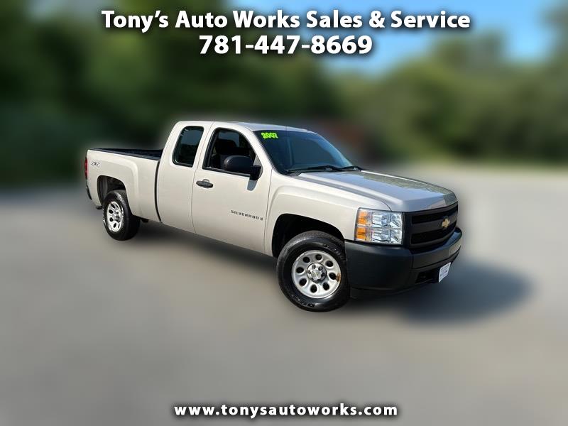 2007 Chevrolet Silverado 1500 4WD Ext Cab 143.5" Work Truck