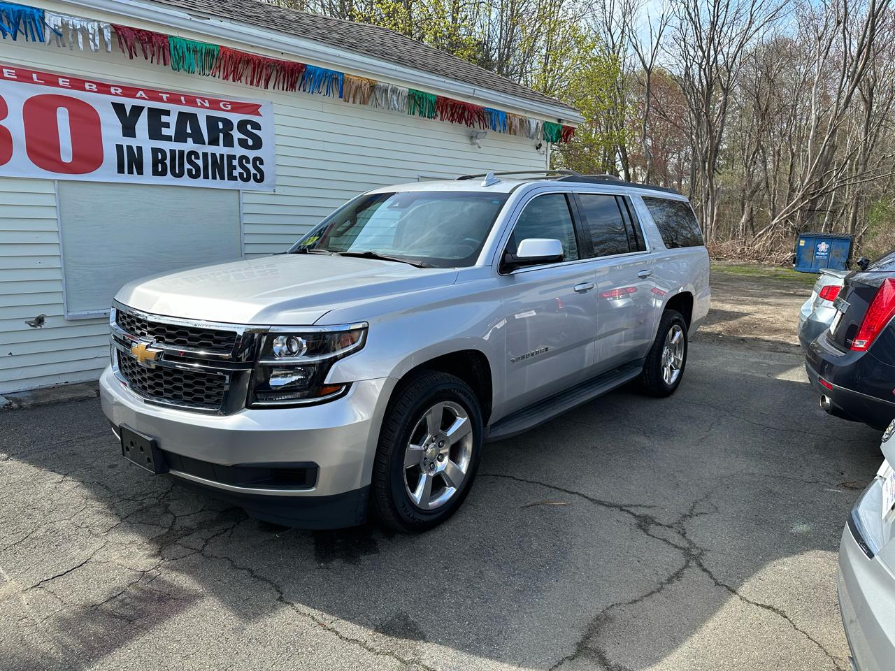 Chevrolet Suburban 4WD 4dr 1500 LT 2016