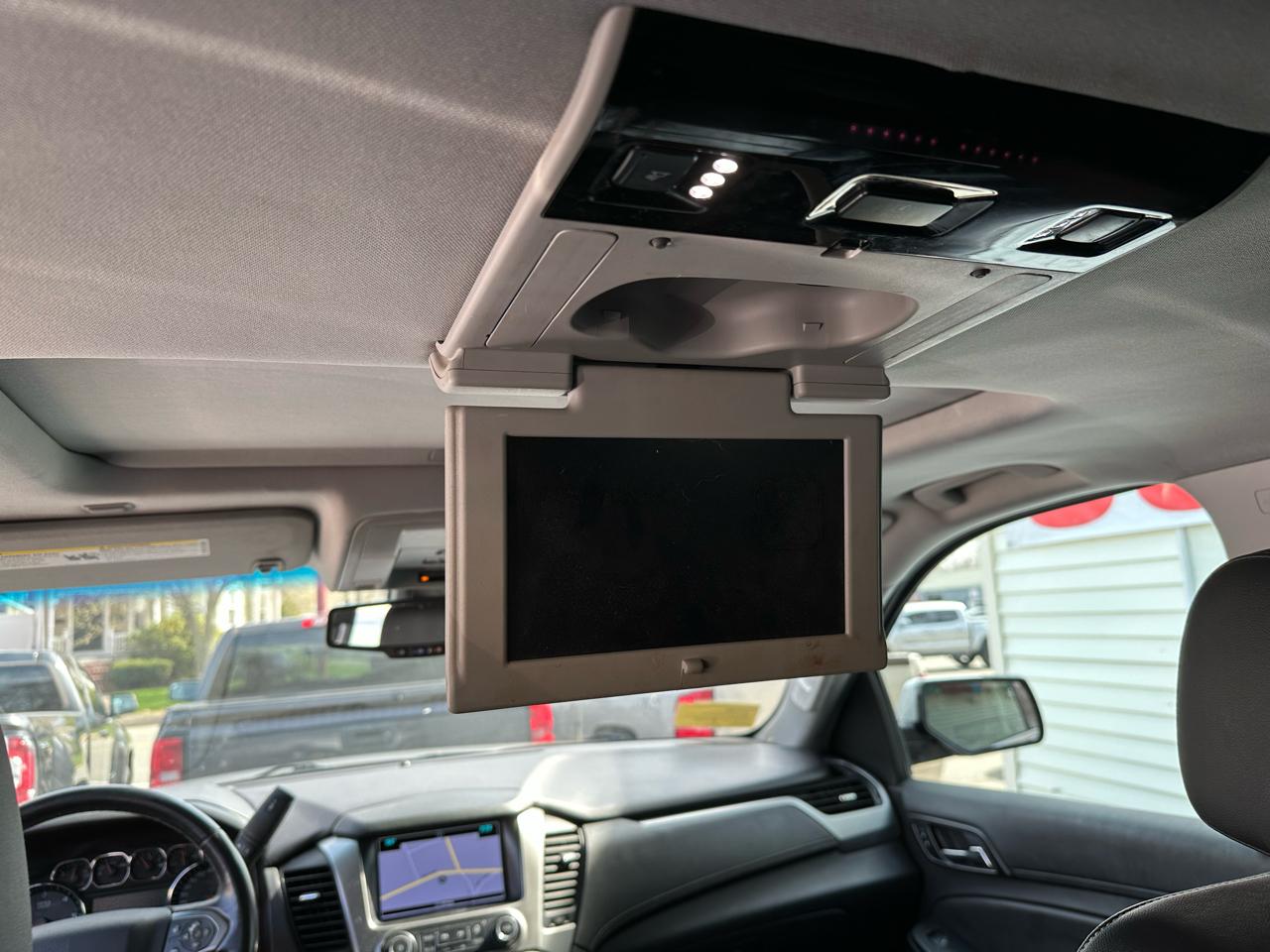 Chevrolet Suburban 4WD 4dr 1500 LT 2016