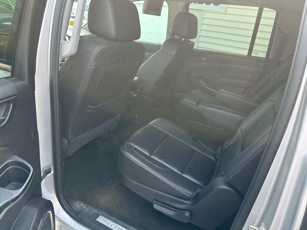 Chevrolet Suburban 4WD 4dr 1500 LT 2016