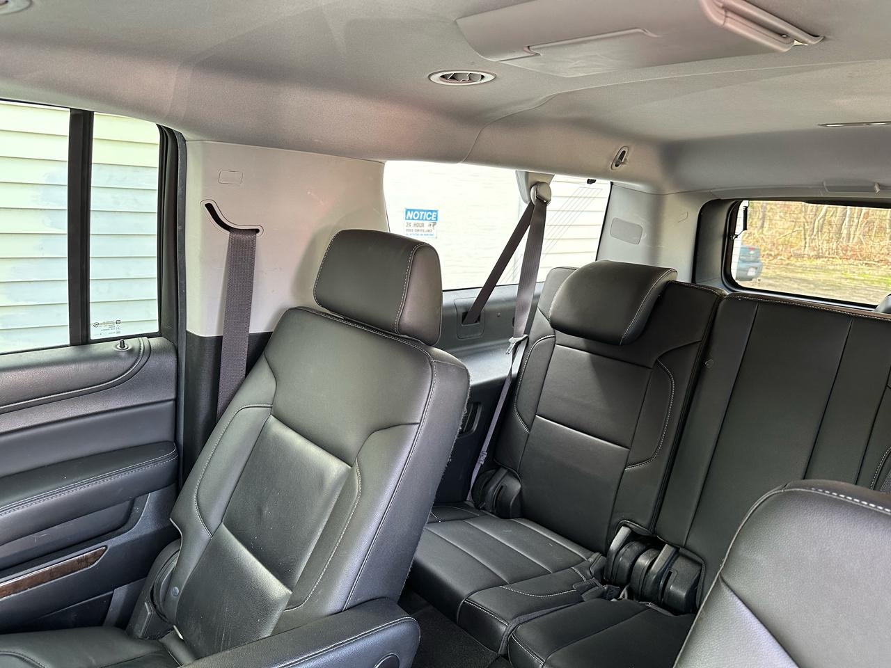 Chevrolet Suburban 4WD 4dr 1500 LT 2016