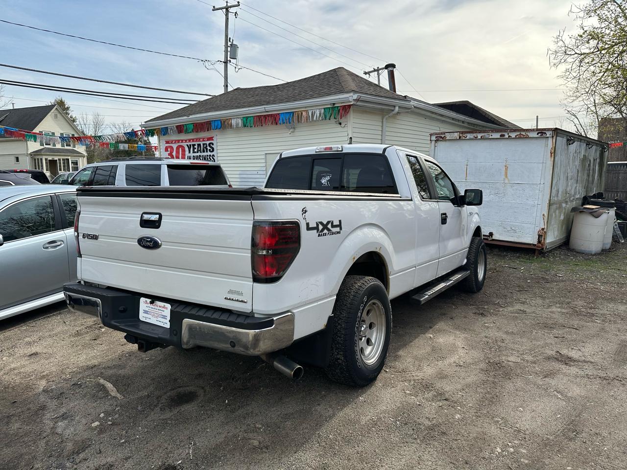 Ford F-150 4WD SuperCab 145" Lariat 2012
