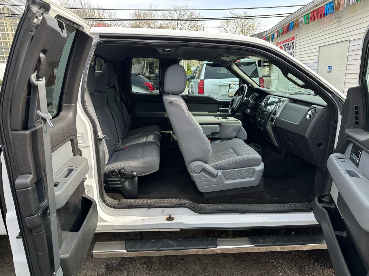 Ford F-150 4WD SuperCab 145" Lariat 2012