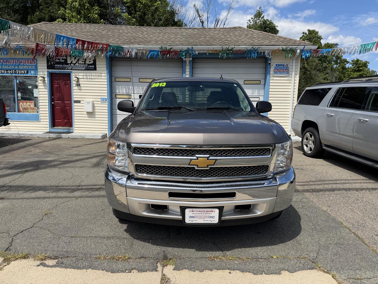 Chevrolet Silverado 1500 4WD Ext Cab 143.5" LT 2013