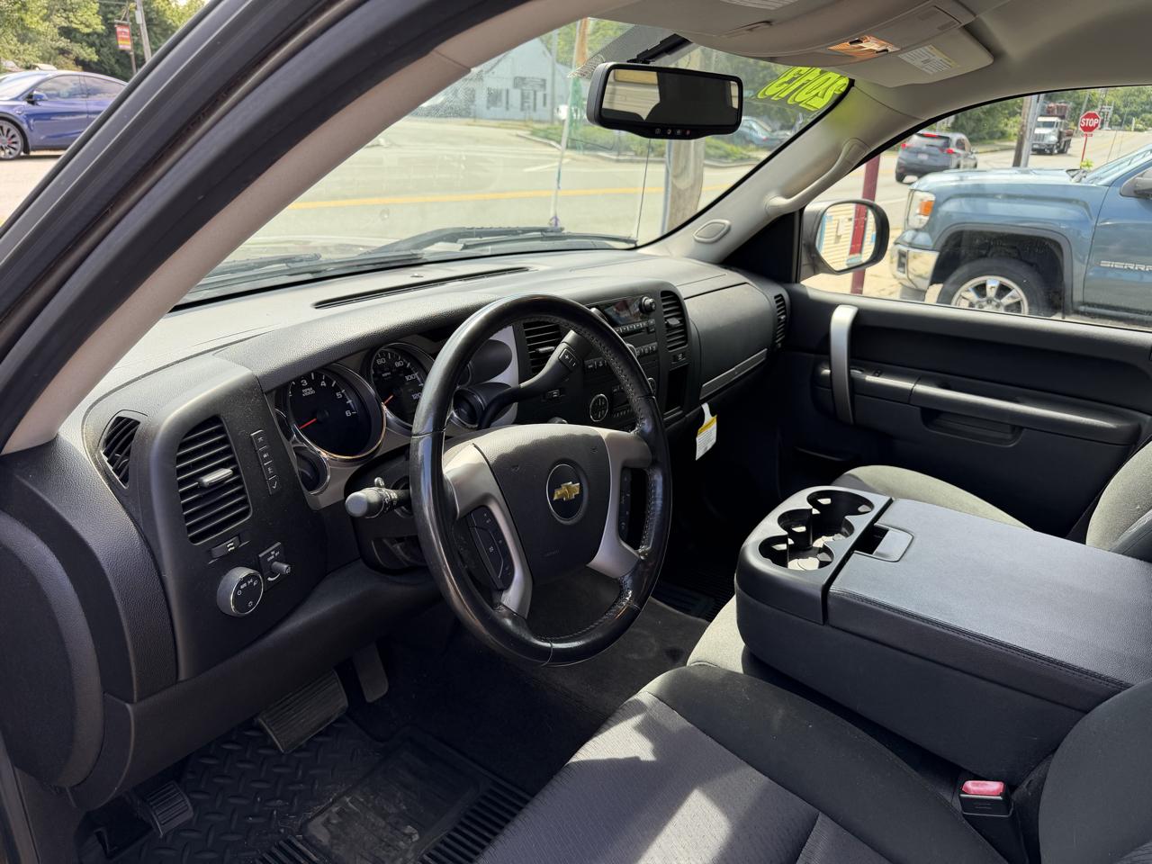 Chevrolet Silverado 1500 4WD Ext Cab 143.5" LT 2013