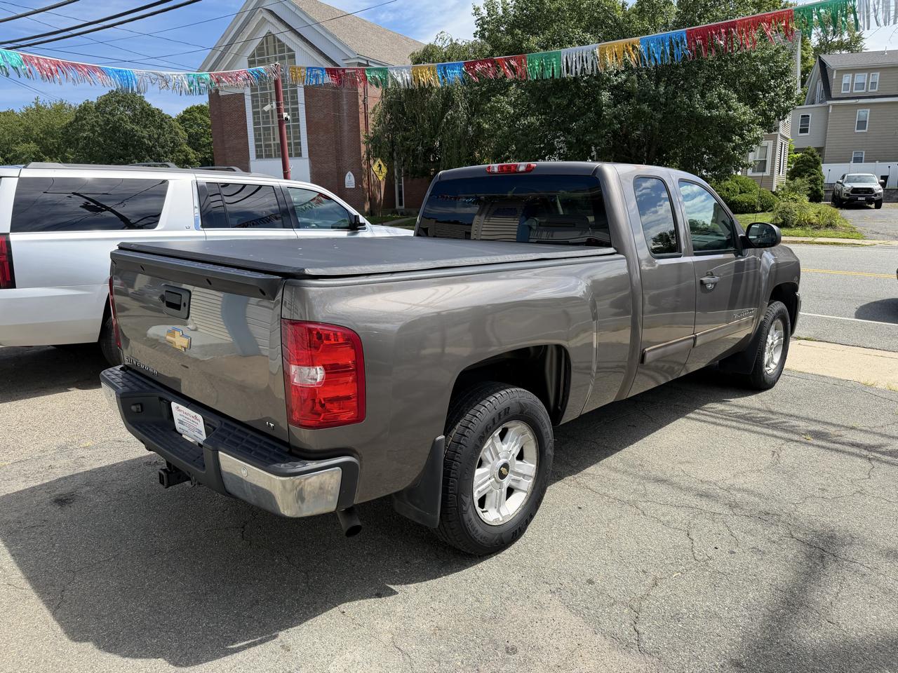 Chevrolet Silverado 1500 4WD Ext Cab 143.5" LT 2013