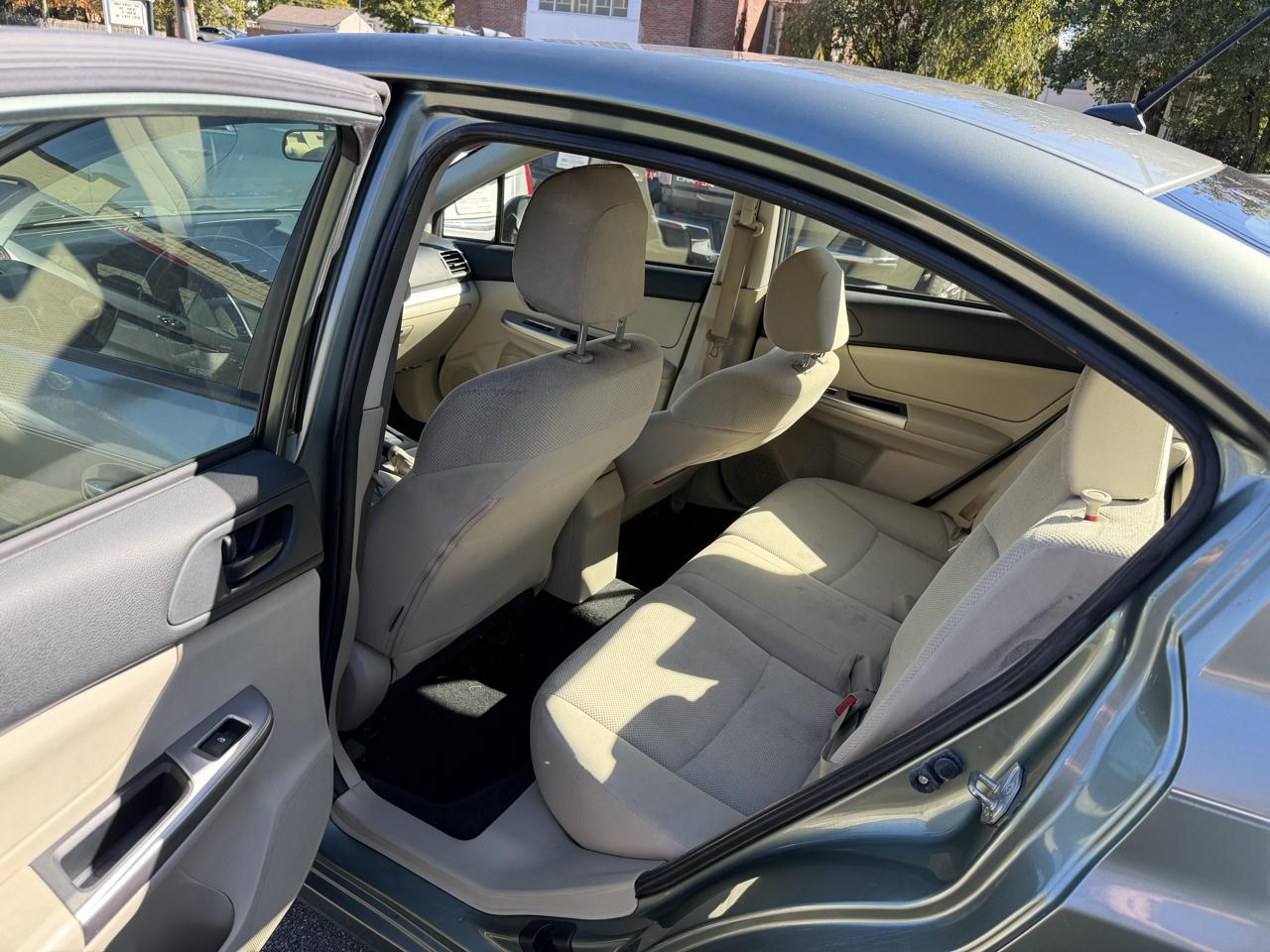 Subaru Impreza Sedan 4dr CVT 2.0i 2016