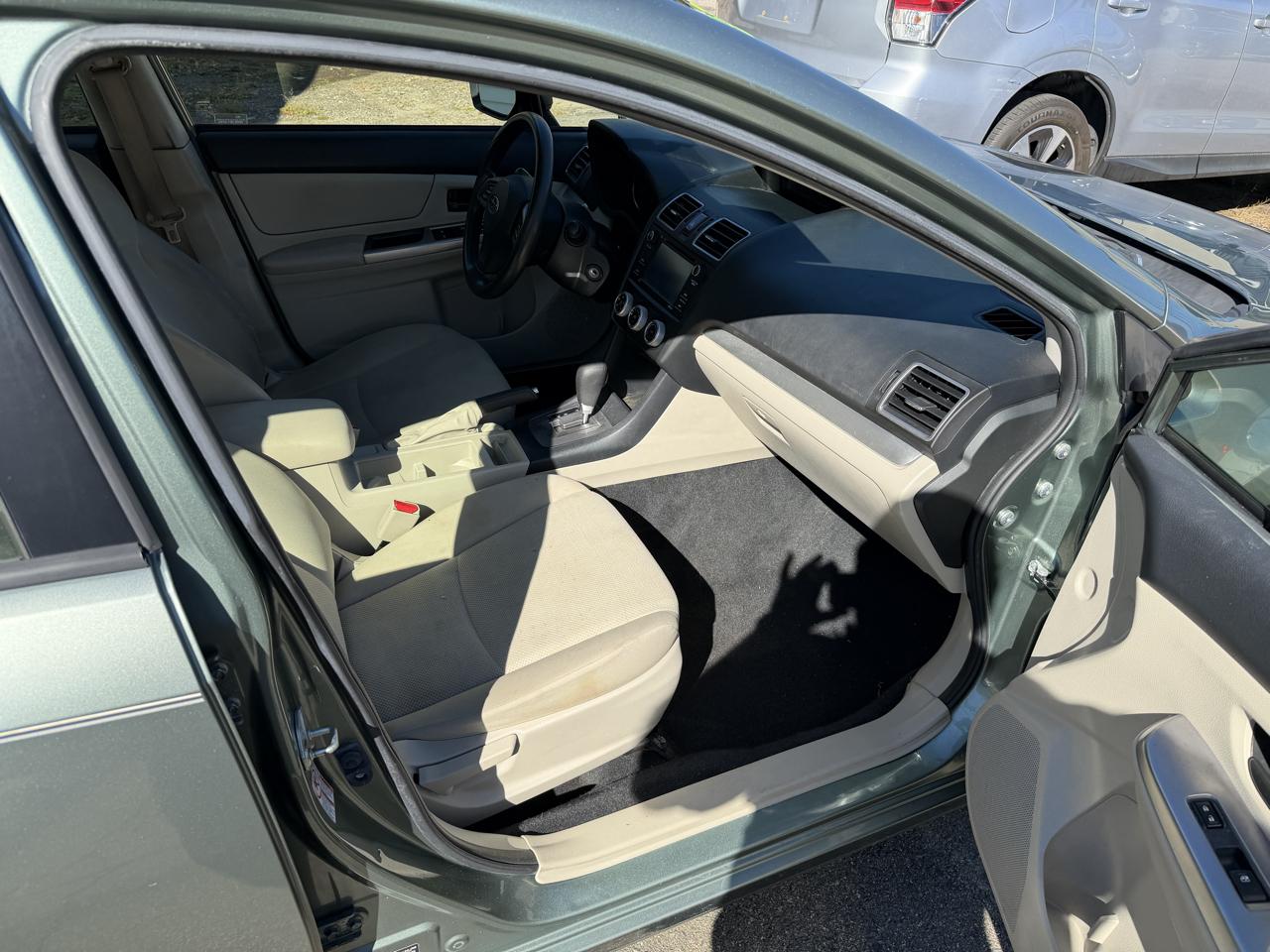 Subaru Impreza Sedan 4dr CVT 2.0i 2016
