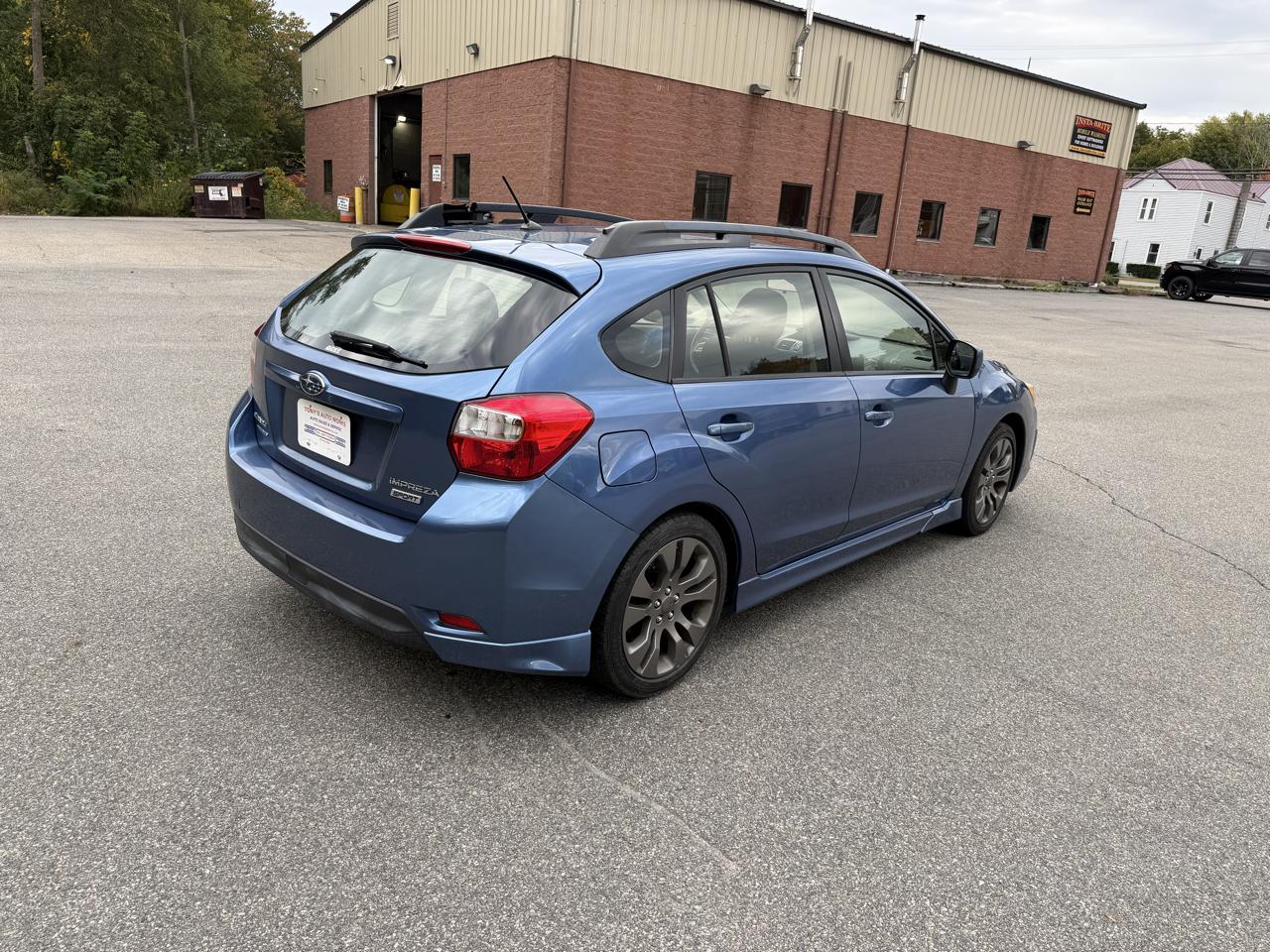 Subaru Impreza Wagon 5dr Auto 2.0i Sport Premium 2014