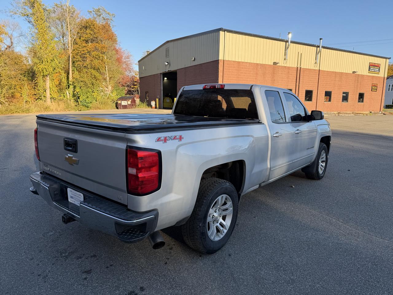 Chevrolet Silverado 1500 4WD Double Cab 143.5" LT w/1LT 2016