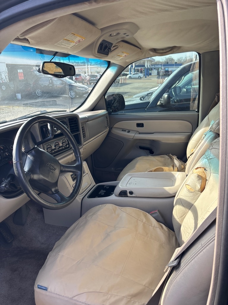 Chevrolet Suburban 4dr 1500 LS 2001