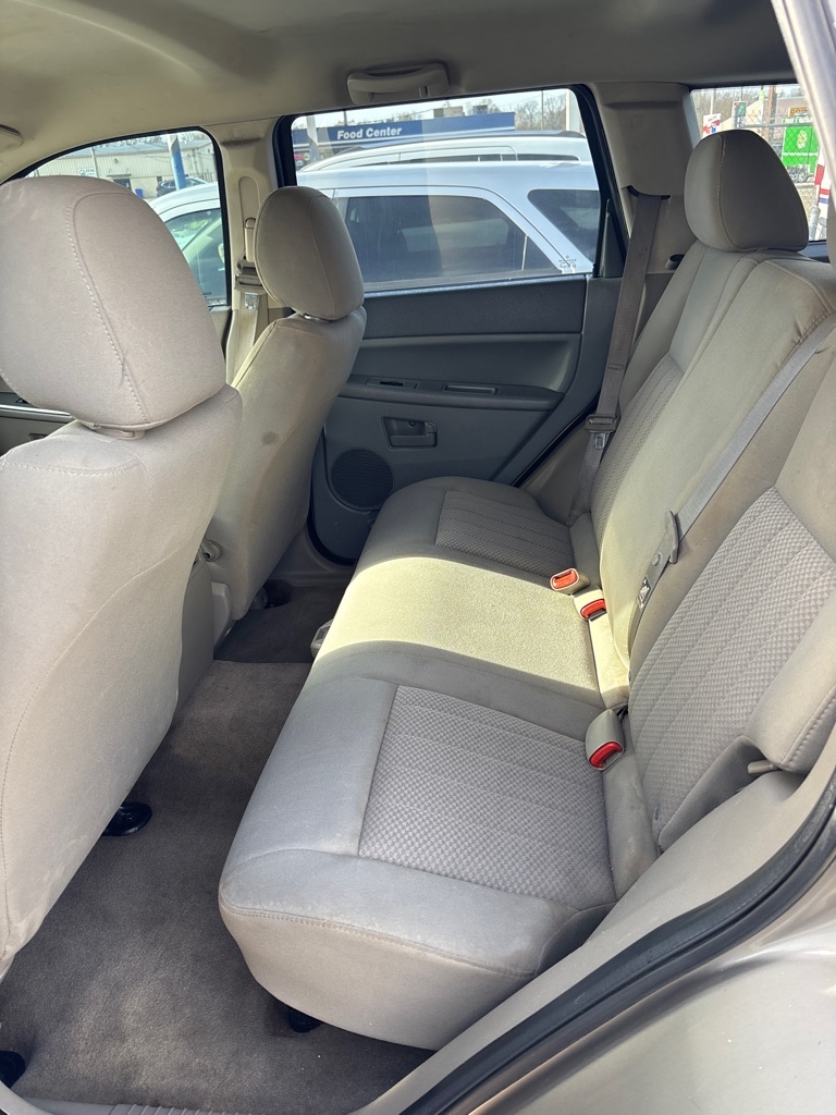 Jeep Grand Cherokee 4dr Laredo 4WD 2005